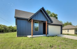 1925 E Springer Avenue, Guthrie, OK 73044