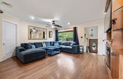 91 Flower Road, Valley Stream, NY 11581
