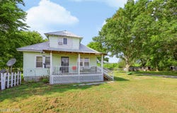 17279 Jackpine Road, Carthage, MO 64836