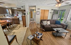 538 E 4th Street, Papillion, NE 68046