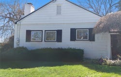 200 Ambergate Road, Syracuse, NY 13214