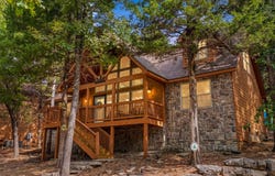 72 Lost Creek Circle, Branson West, MO 65737