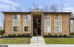 115 E KINGS HIGHWAY, MAPLE SHADE, NJ 08052
