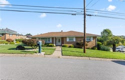 326 Bennett Drive, Weirton, WV 26062