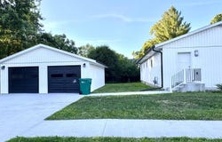 504 S 6Th Street, Fairfield, IA 52556