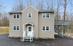 400 Cedar Drive, Long Pond, PA 18334
