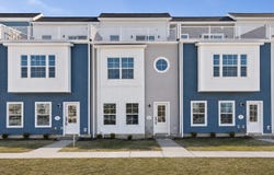 457 Harbor Lane, Lorain, OH 44052