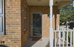 612 W Lake Circle, Chesapeake, VA 23322