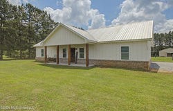 52 Jeslan Trail, Lumberton, MS 39455