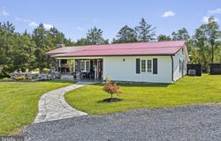 50 ROLLING VALLEY Lane, FRONT ROYAL, VA 22630