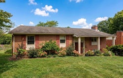 725 RIDGEWOOD RD, WAYNESBORO, VA 22980
