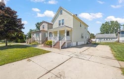 346 Sycamore Street, Wyandotte, MI 48192