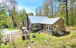1329 Newfane Road, Wardsboro, VT 05355
