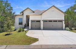 150 William Hersee Dr, Bastrop, TX 78602
