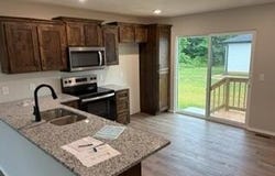 412 N Cherokee Trail, Clever, MO 65631