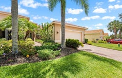 15665 AURORA LAKE Circle, WIMAUMA, FL 33598