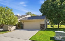 742 N Palmetto Dr, Eagle, ID 83616