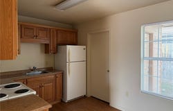 310 S Hermann Avenue, Three Rivers, TX 78071