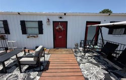100 parkview Court, McLoud, OK 74851