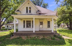 204 Jackson St, Moville, IA 51039