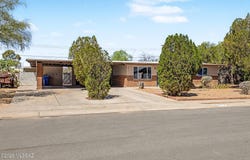 6470 E Calle Luna, Tucson, AZ 85710