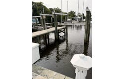 E Front Street, New Bern, NC 28560
