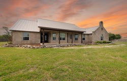 1770 Logans Way, Blanco, TX 78606