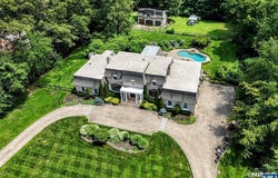 21 Baldwin Road, Saddle River, NJ 07458