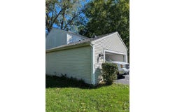1272 Winding Way, Temperance, MI 48182-1249