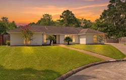 7885 Weaver, Beaumont, TX 77706