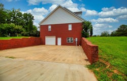 211 GRANT Ln, Hamilton, AL 35570