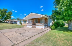 202 Sharp Avenue, Ballinger, TX 76821