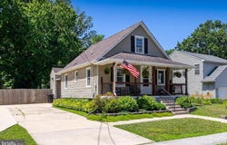 220 E WILLIAMS AVENUE, BARRINGTON, NJ 08007