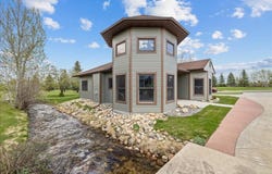 23 Lindsay Lane, Red Lodge, MT 59068
