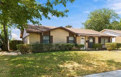 5434 Laredo Lane, Garland, TX 75043
