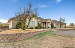 8520 PHARMOND TRL, Cheyenne, WY 82009