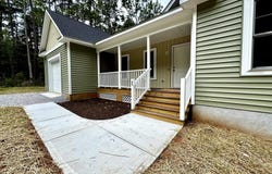 49 Oakwood Ct., Bracey, VA 23919