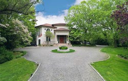 17 Split Rock Drive, Great Neck, NY 11024