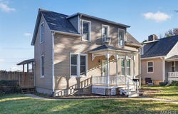 1011 13th Street, Highland, IL 62249
