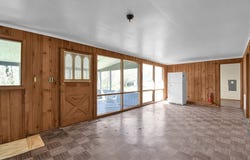 4372 Leisure Ln, Perrysville, OH 44864