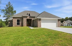 103 Friend Rd, Hattiesburg, MS 39402