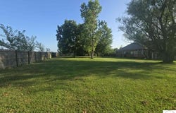 2011 E Epicurean Drive, Clinton, MO 64735