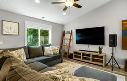 1087 BAXTER Rd SE, Salem, OR 97306