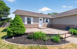 1990 Oak Leaf Drive, Adrian, MI 49221