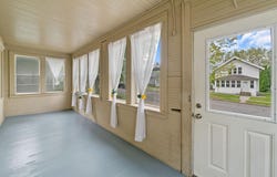 985 5th Street E, Saint Paul, MN 55106