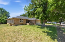 200 Almond Lane, Euless, TX 76039