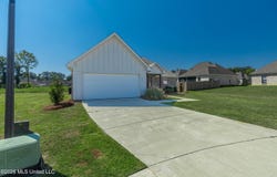203 Silver Maple Place, Canton, MS 39046
