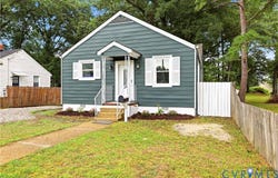 656 Battery Pl, Colonial Heights, VA 23834
