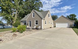 501 Lee Dr, LeMars, IA 51031