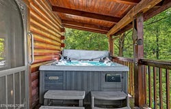 1023 Gordon Way, Sevierville, TN 37876